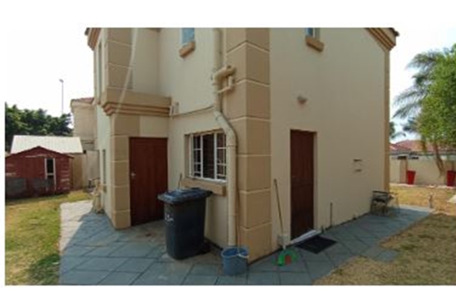 3 Bedroom Property for Sale in Amberfield Heights Gauteng