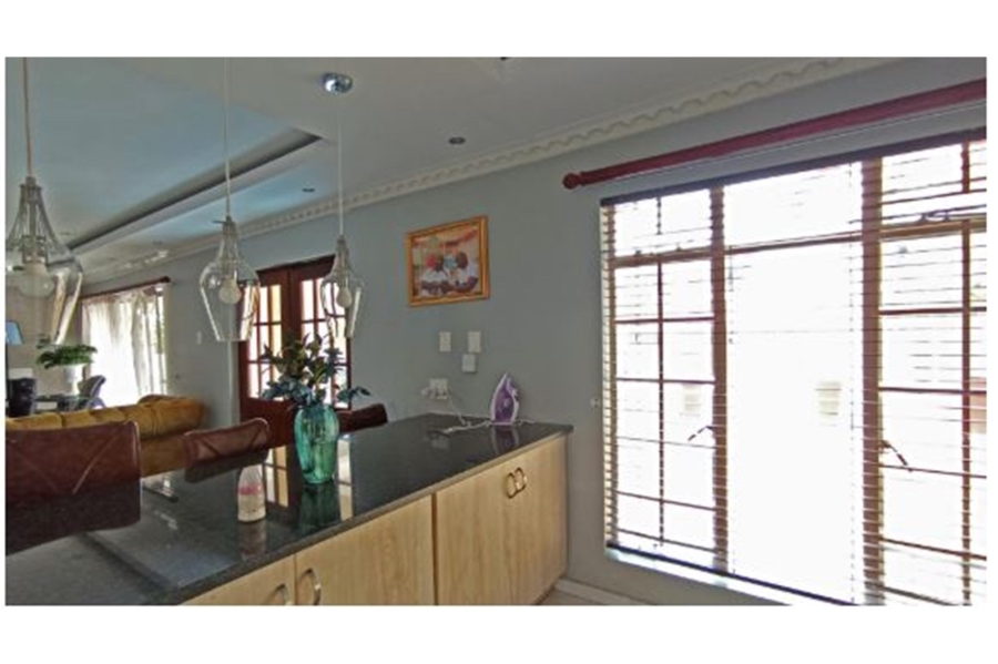 3 Bedroom Property for Sale in Amberfield Heights Gauteng