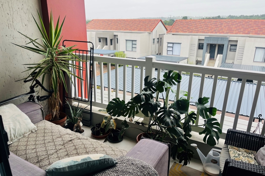 To Let 2 Bedroom Property for Rent in Beverley Gauteng