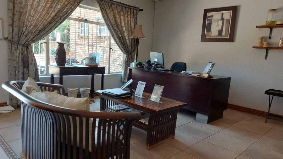 10 Bedroom Property for Sale in Benoni Small Farms Gauteng