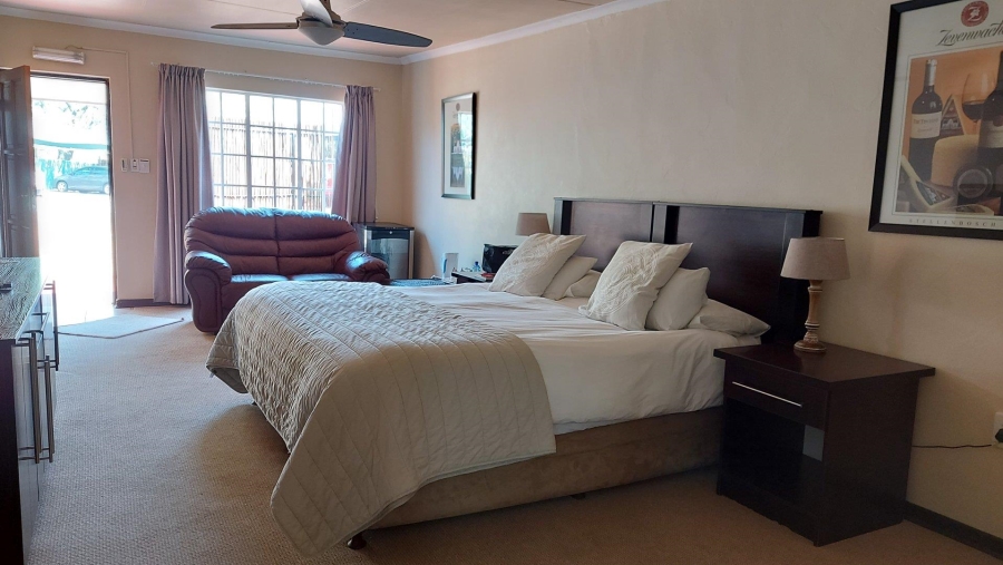 10 Bedroom Property for Sale in Benoni Small Farms Gauteng