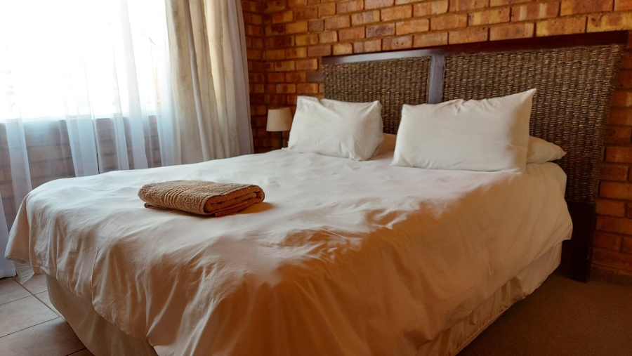 10 Bedroom Property for Sale in Benoni Small Farms Gauteng
