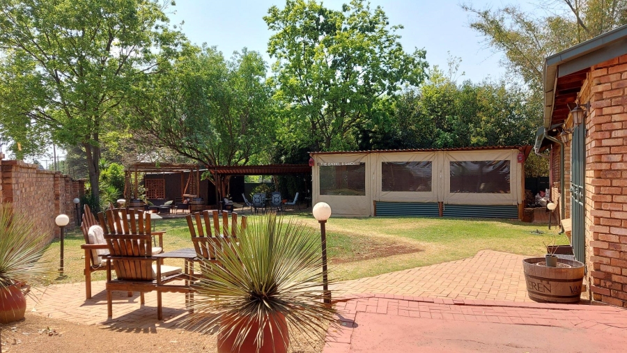 10 Bedroom Property for Sale in Benoni Small Farms Gauteng