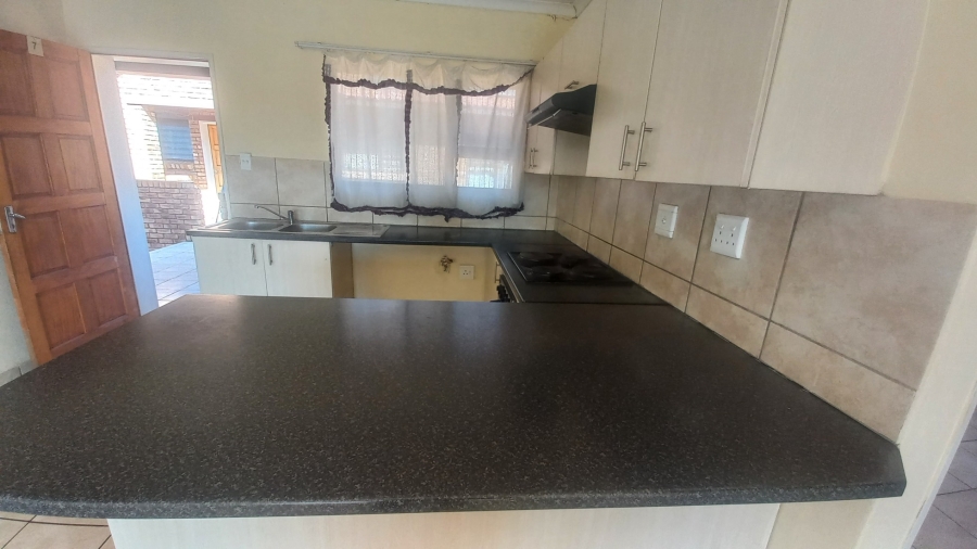 2 Bedroom Property for Sale in Witfield Gauteng