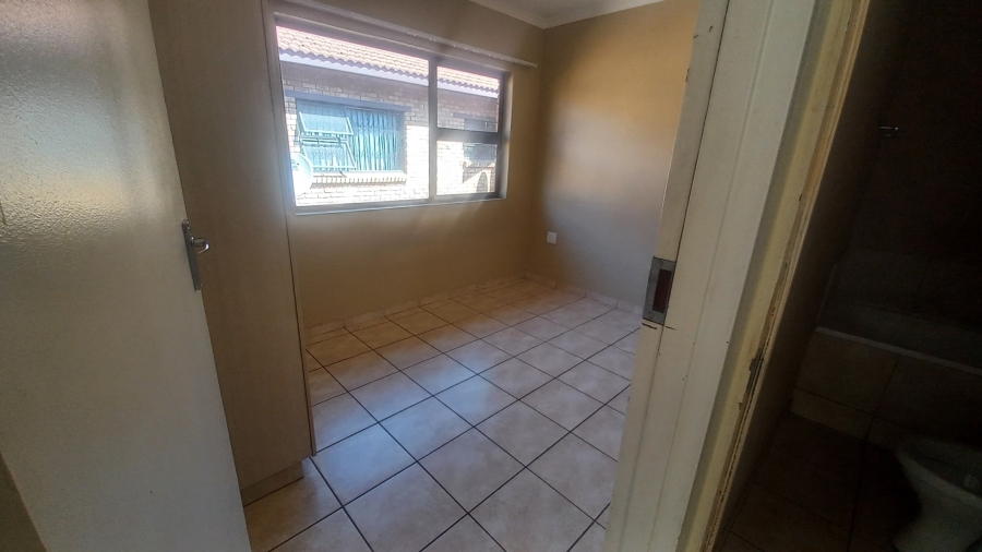 2 Bedroom Property for Sale in Witfield Gauteng