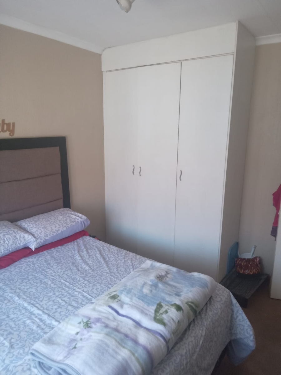 2 Bedroom Property for Sale in Comet Gauteng