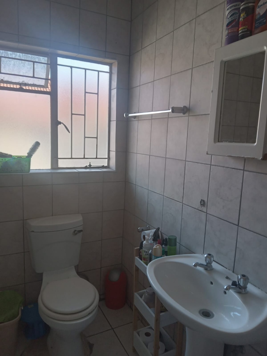 2 Bedroom Property for Sale in Comet Gauteng