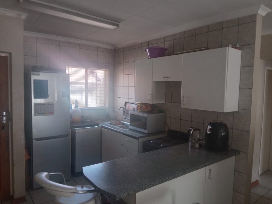 2 Bedroom Property for Sale in Comet Gauteng