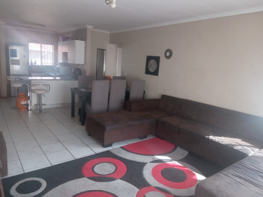 2 Bedroom Property for Sale in Comet Gauteng