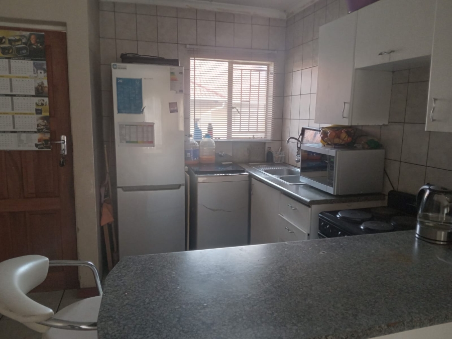 2 Bedroom Property for Sale in Comet Gauteng