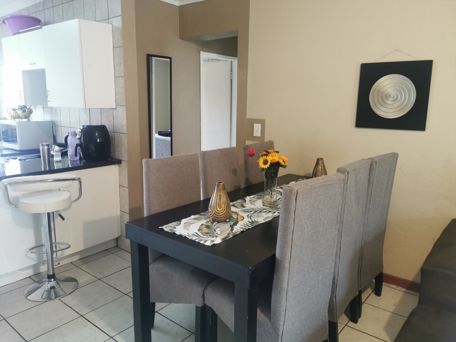 2 Bedroom Property for Sale in Comet Gauteng