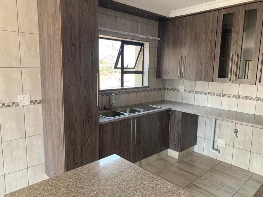 2 Bedroom Property for Sale in Comet Gauteng