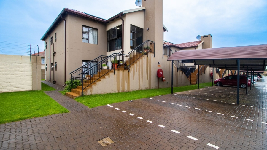 2 Bedroom Property for Sale in Brentwood Gauteng