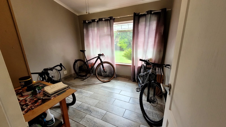 4 Bedroom Property for Sale in Sinoville Gauteng