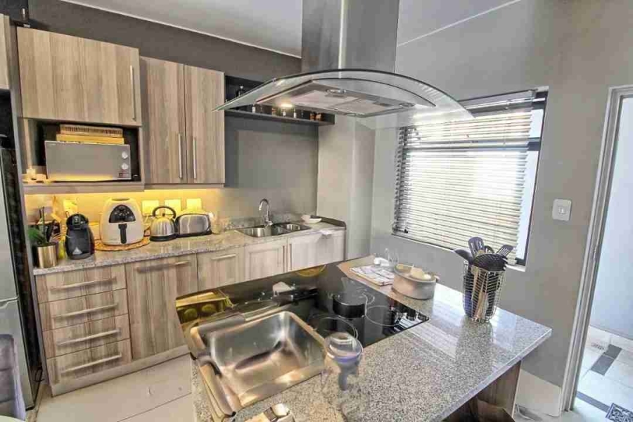 1 Bedroom Property for Sale in Rivonia Gauteng