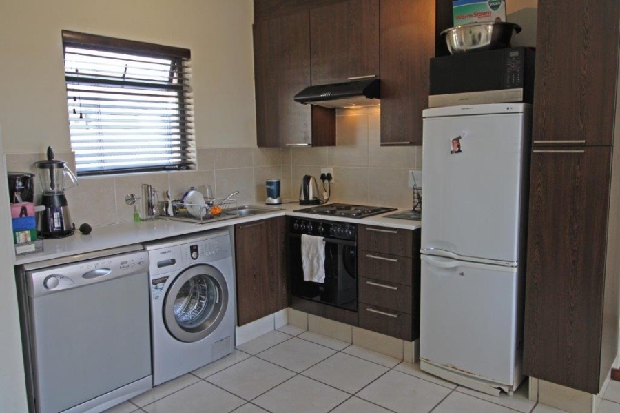 To Let 1 Bedroom Property for Rent in Bryanston Gauteng