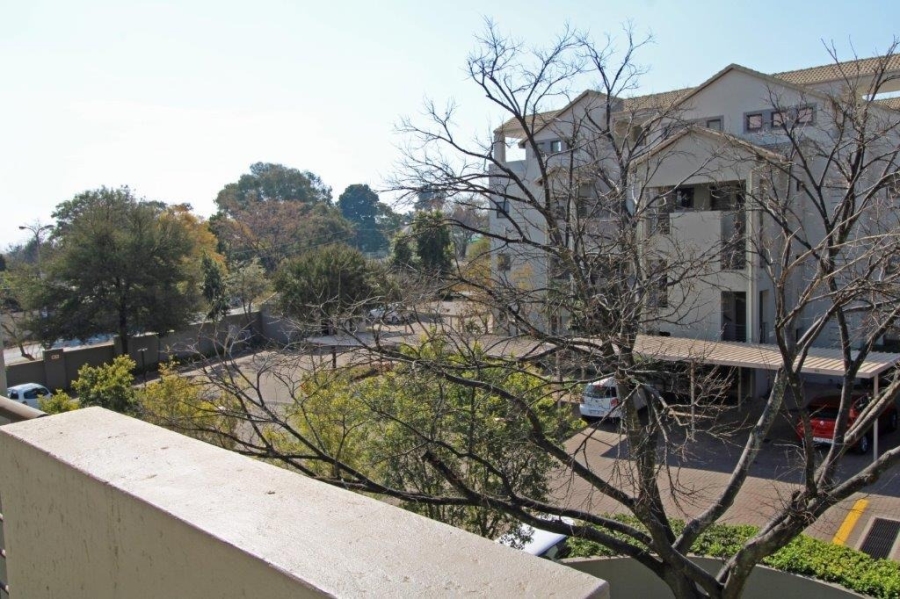 To Let 1 Bedroom Property for Rent in Bryanston Gauteng