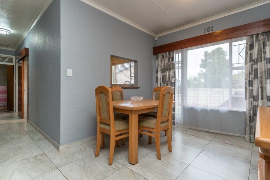 4 Bedroom Property for Sale in Brackenhurst Gauteng