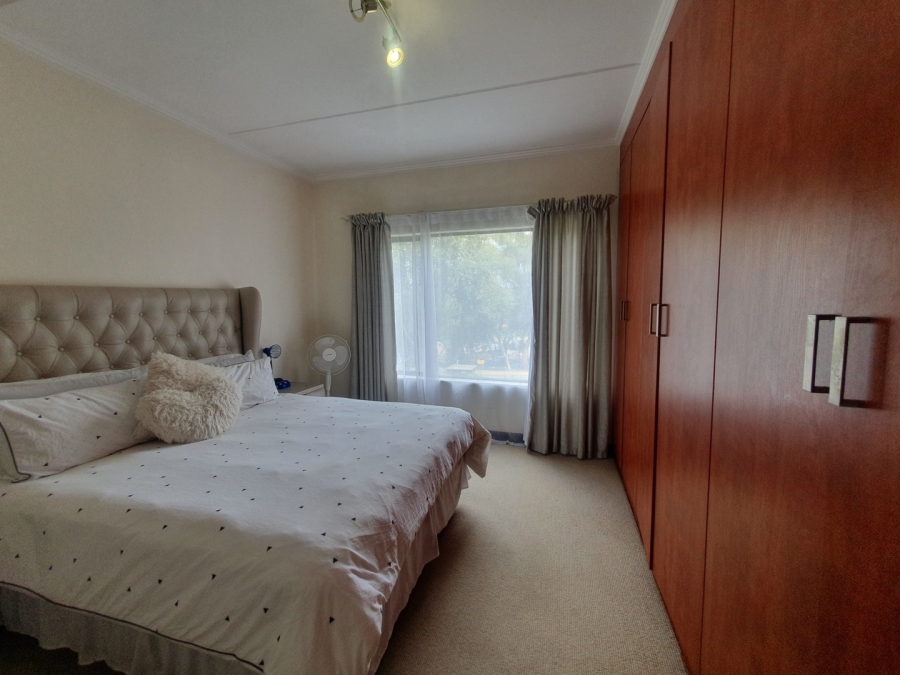 To Let 2 Bedroom Property for Rent in Sunninghill Gauteng