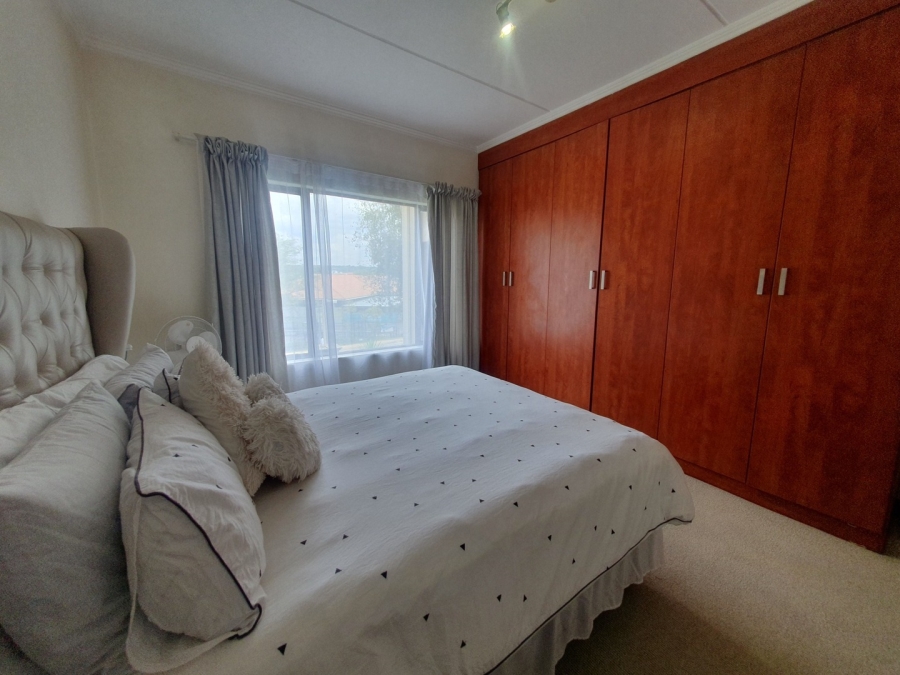 To Let 2 Bedroom Property for Rent in Sunninghill Gauteng