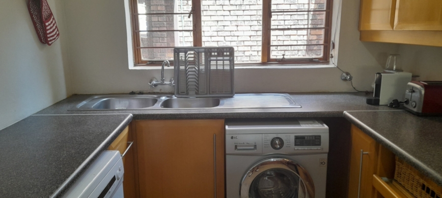 To Let 2 Bedroom Property for Rent in River Club Gauteng