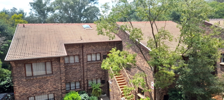 To Let 2 Bedroom Property for Rent in River Club Gauteng