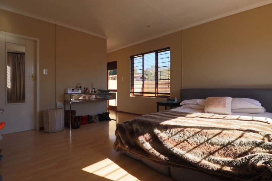 To Let 4 Bedroom Property for Rent in Edenburg Gauteng