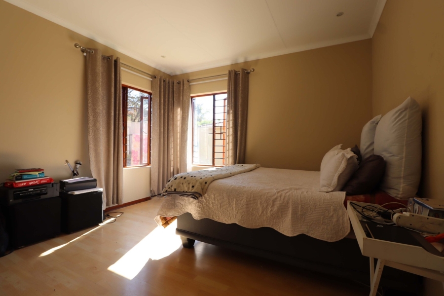 To Let 4 Bedroom Property for Rent in Edenburg Gauteng