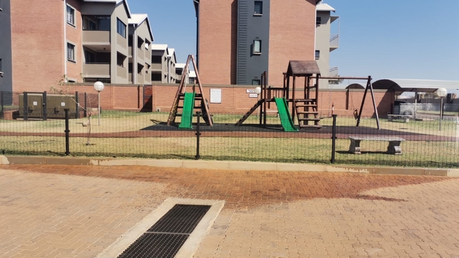 2 Bedroom Property for Sale in Kameeldrift East Gauteng