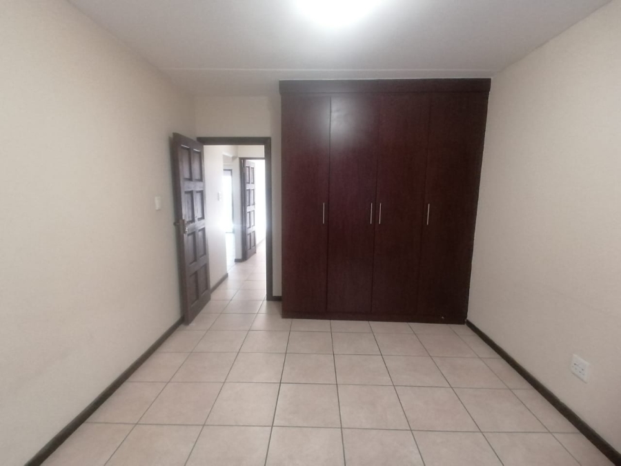 To Let 2 Bedroom Property for Rent in Dalview Gauteng