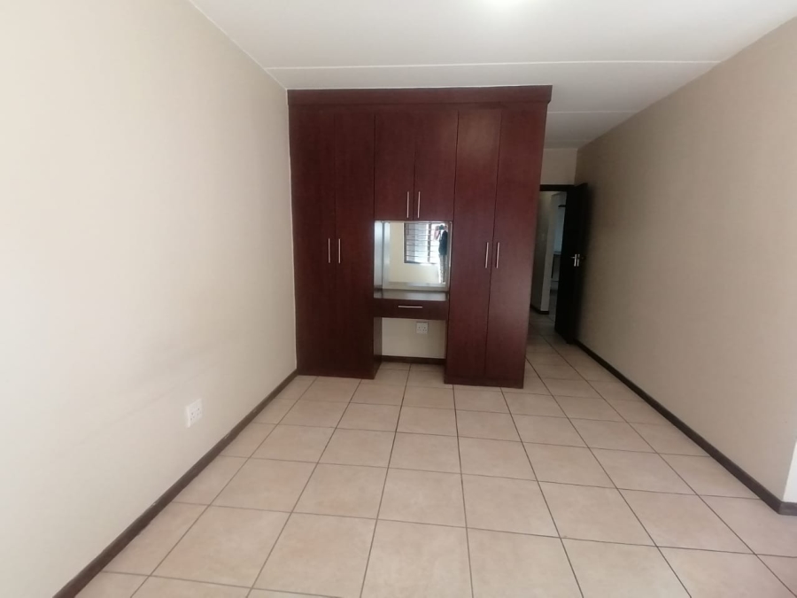 To Let 2 Bedroom Property for Rent in Dalview Gauteng