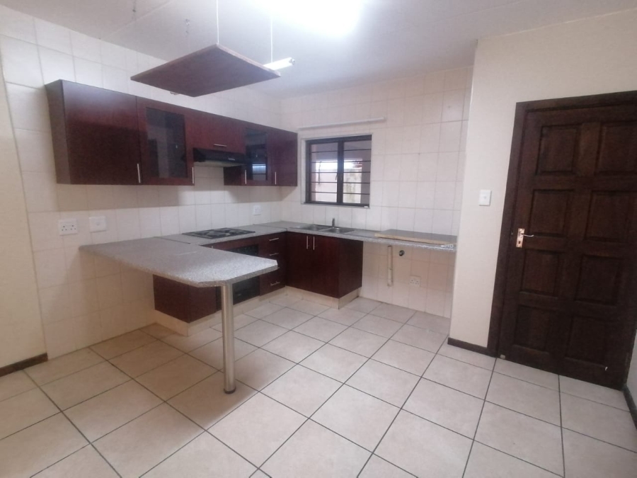 To Let 2 Bedroom Property for Rent in Dalview Gauteng