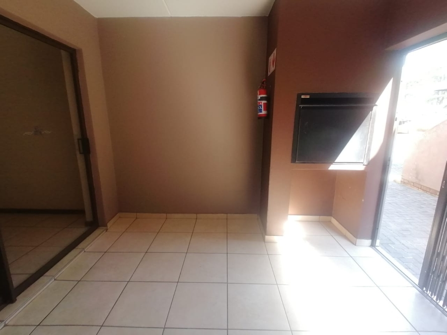 To Let 2 Bedroom Property for Rent in Dalview Gauteng