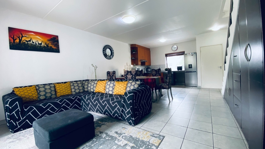 2 Bedroom Property for Sale in Magaliessig Gauteng