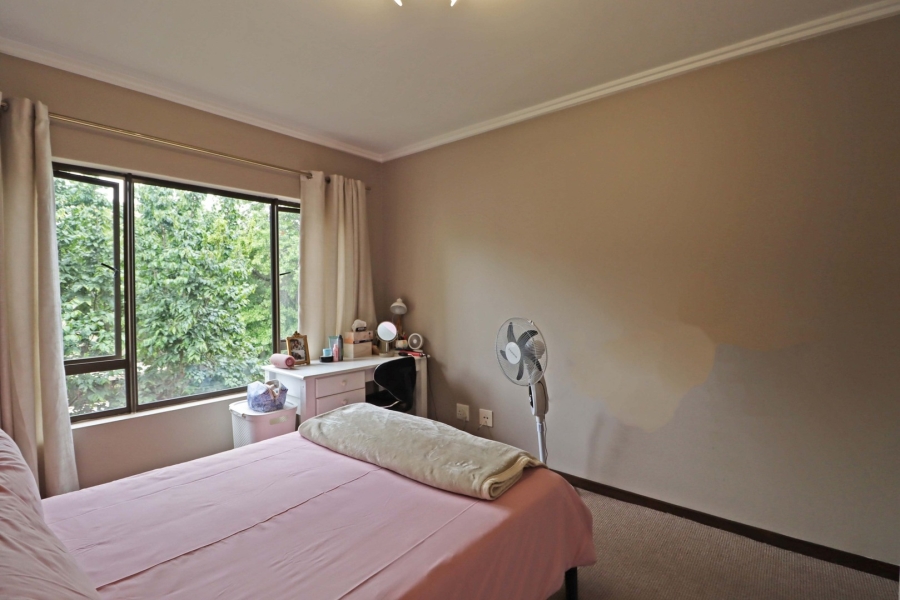 To Let 2 Bedroom Property for Rent in Bryanston Gauteng