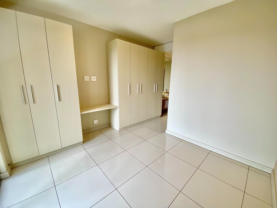 To Let 2 Bedroom Property for Rent in Rosebank Gauteng