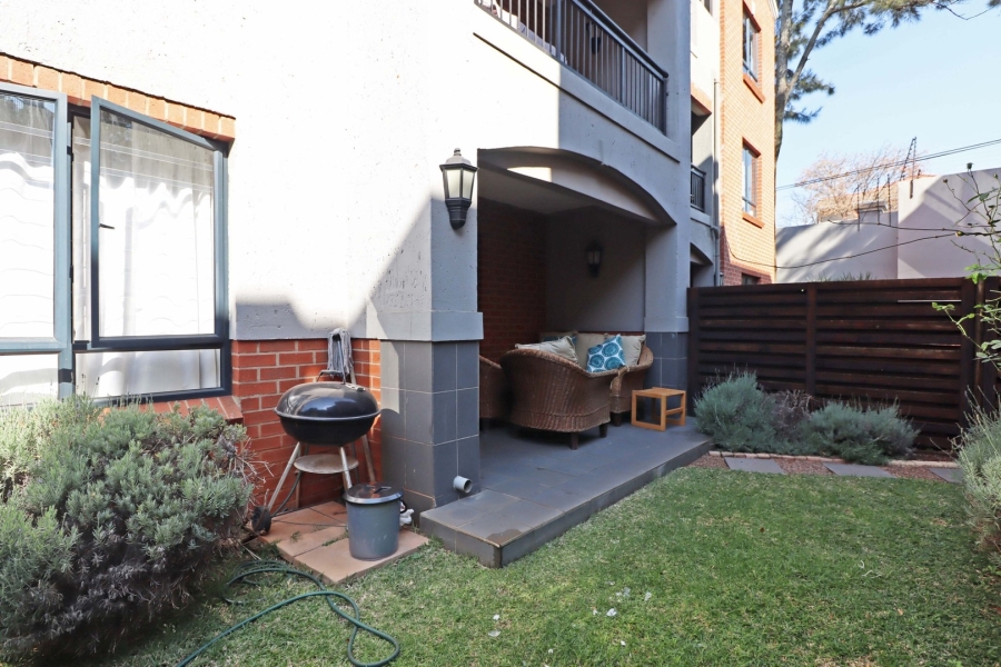 1 Bedroom Property for Sale in Bryanston Gauteng