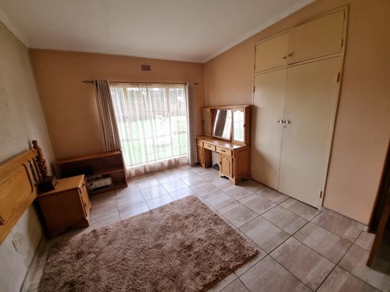 3 Bedroom Property for Sale in Brackendowns Gauteng