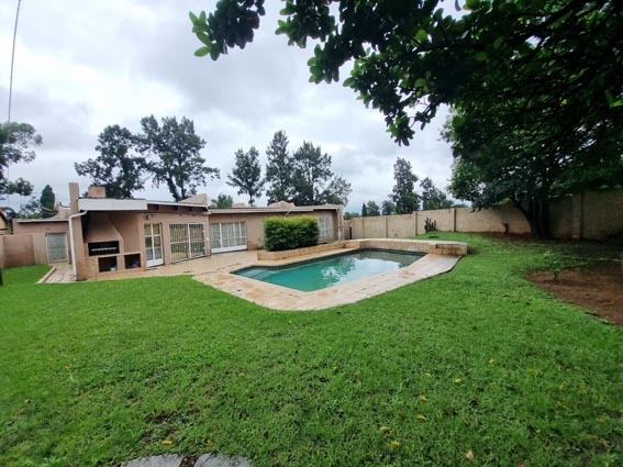 3 Bedroom Property for Sale in Brackendowns Gauteng