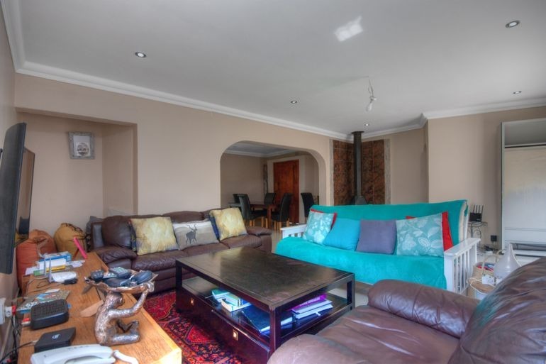 3 Bedroom Property for Sale in Brackendowns Gauteng