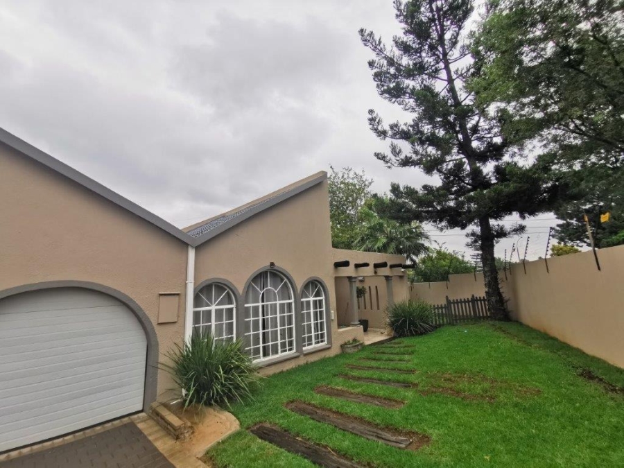 4 Bedroom Property for Sale in Verwoerdpark Gauteng