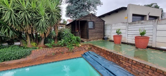 4 Bedroom Property for Sale in Verwoerdpark Gauteng