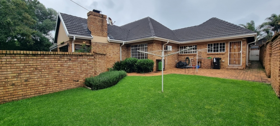 4 Bedroom Property for Sale in Sunward Park Gauteng