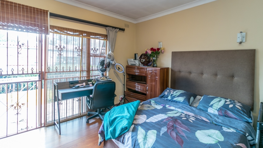 2 Bedroom Property for Sale in Fontainebleau Gauteng