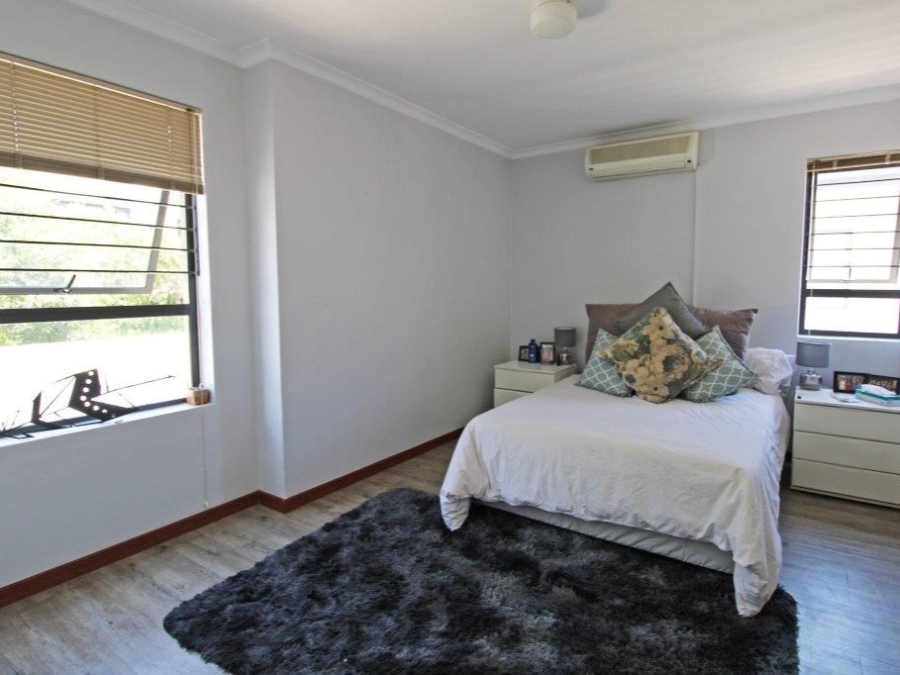 To Let 2 Bedroom Property for Rent in Bryanston Gauteng