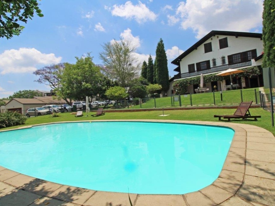 To Let 2 Bedroom Property for Rent in Bryanston Gauteng