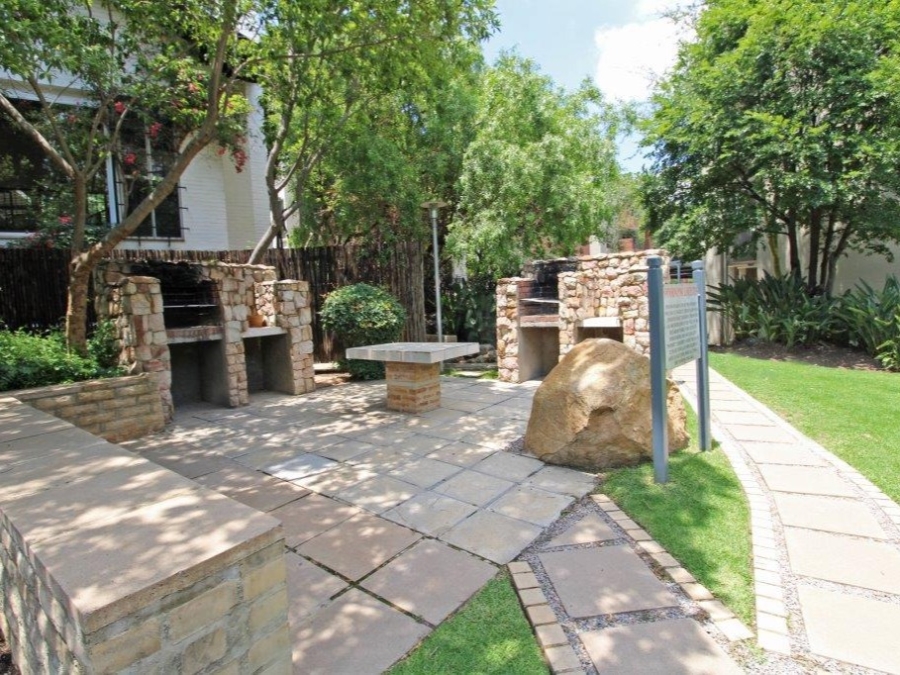 To Let 2 Bedroom Property for Rent in Bryanston Gauteng