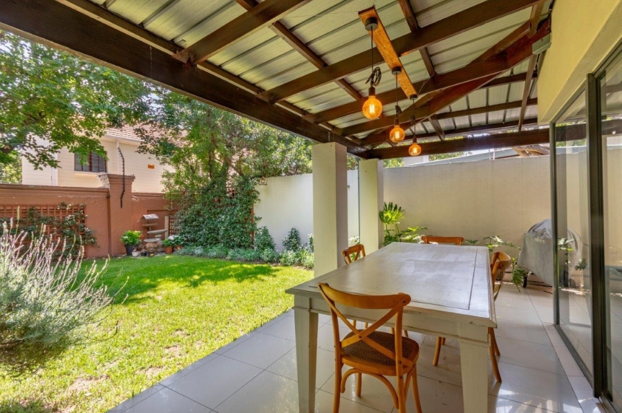 To Let 3 Bedroom Property for Rent in Bryanston Gauteng