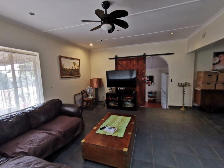 4 Bedroom Property for Sale in Verwoerdpark Gauteng