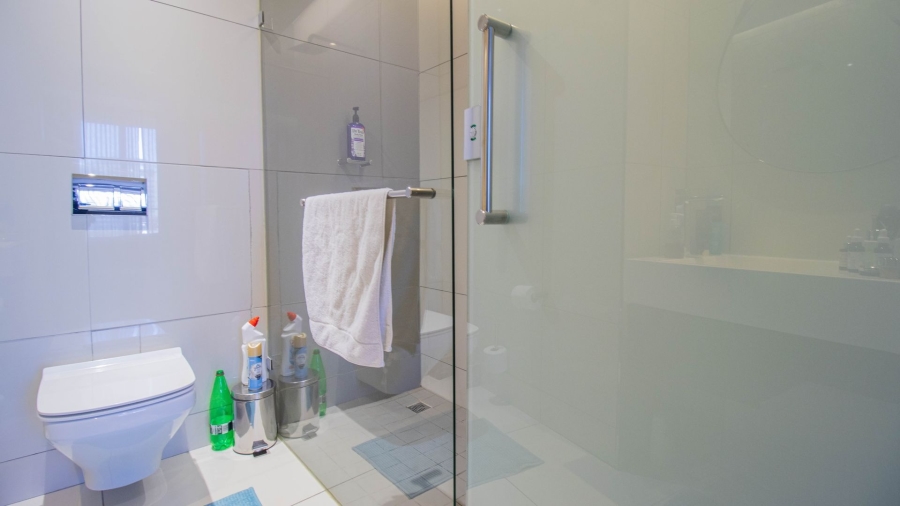 1 Bedroom Property for Sale in Sandown Gauteng